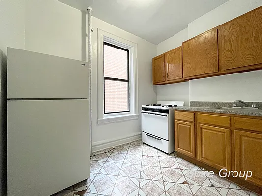 Rented by Spire Group | media 10