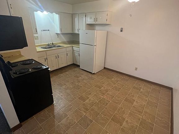 3rd image of 623 Vine St #10347131