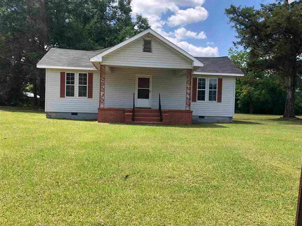 687 Smith Ave, Elba, AL 36323