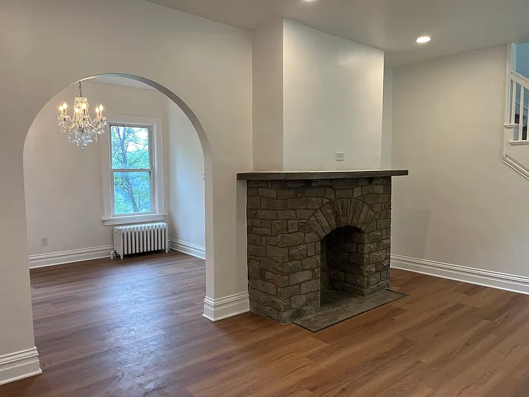 276 Mount Pleasant Rd — Photo 13