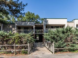 500 Umstead Dr #307-C, Chapel Hill, NC 27516