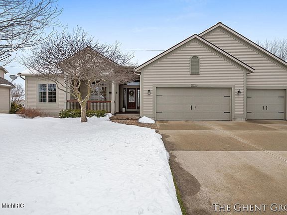 2nd image of 1070 Thornwyk Dr NW