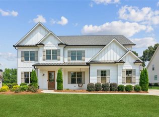 5960 Fairway Park Ln, Jefferson, GA 30549