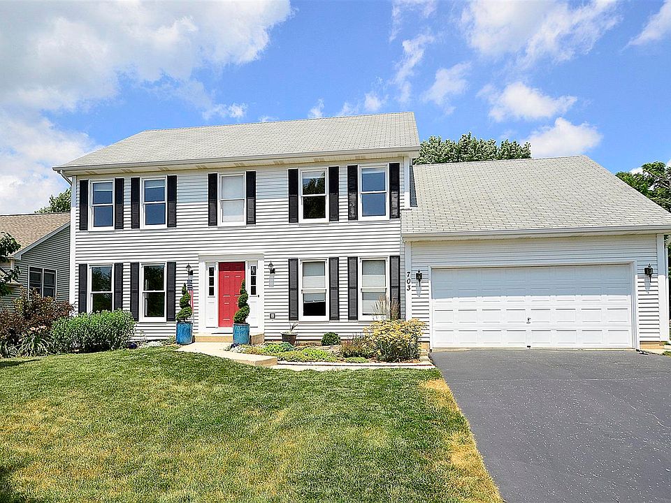 1st image of 703 Lloyd Ln