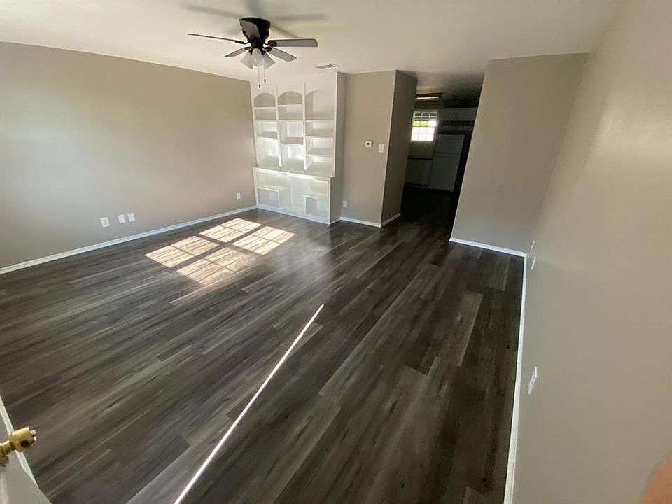 1st image of 3430 Sockwell Blvd #32