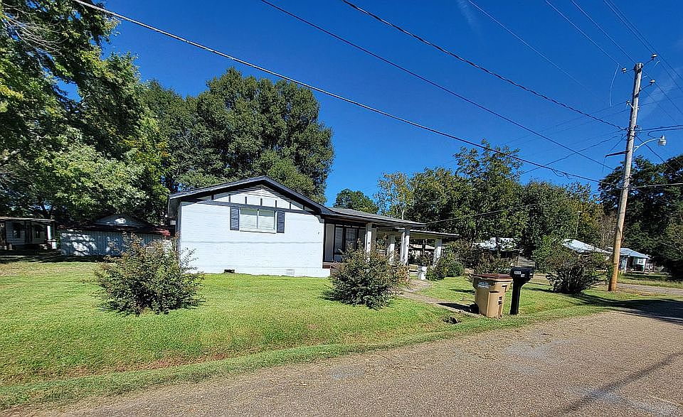 1st image of 605 & 607 E Avenue D