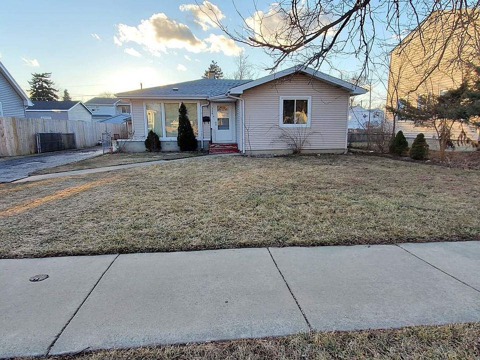 1st image of 116 S Caryl Ave