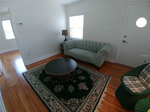 5th image of 872 1/2 14th Ave N