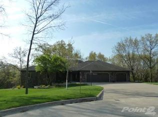 3661 Forest Gate Dr NE, Iowa City, IA 52240