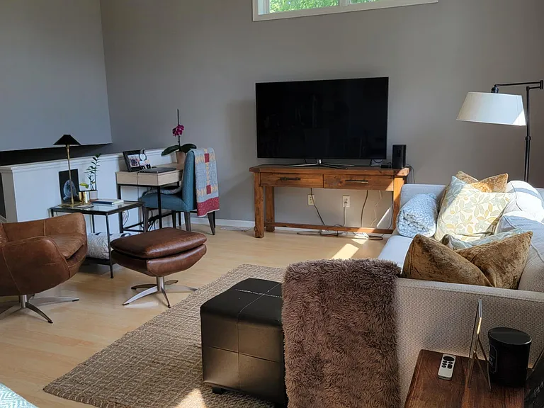 7648 Century Ct — Photo 12