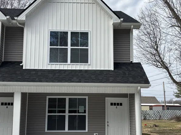 905 Center Rd #C, Clarksville, TN 37042
