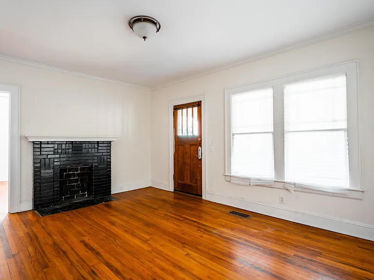 195 Flora Ave NE — Photo 6