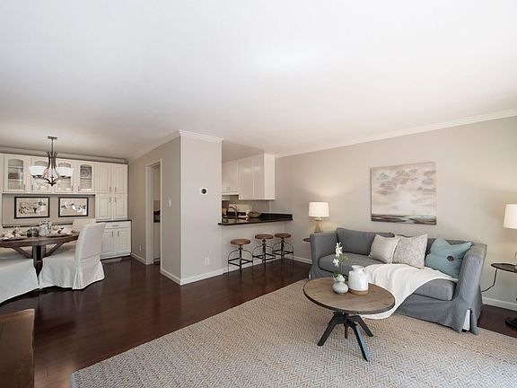 4th image of 1101 Continentals Way APT 105