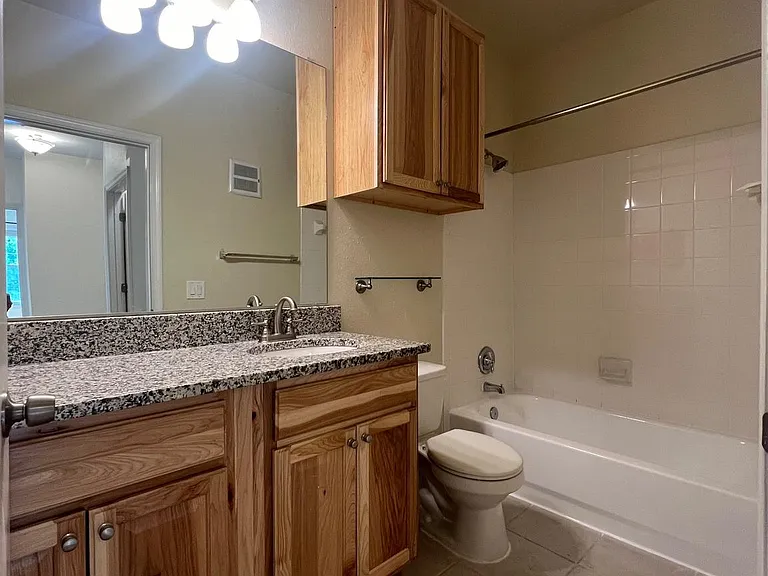 1550 Spring Gate Dr #8302 — Photo 28
