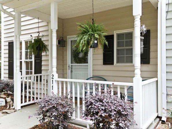 211 Sugar Maple Ave, Wake Forest, NC 27587