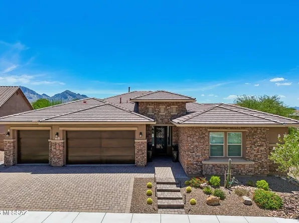 425 W Red Ribbon Ln, Oro Valley, AZ 85755