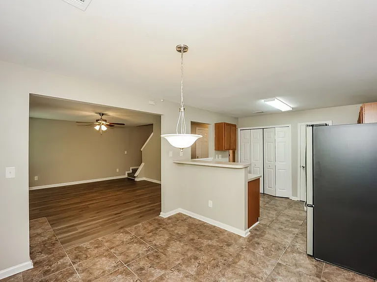 4617 Ravenwood Loop — Photo 6