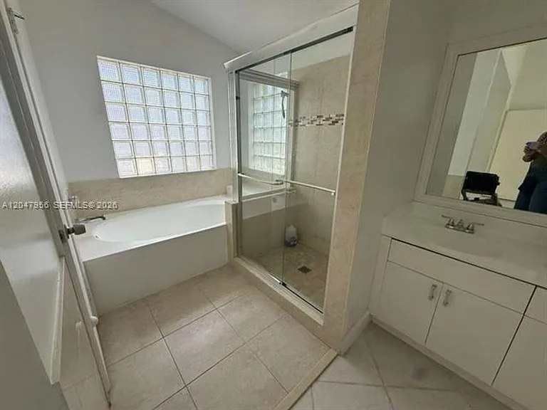 18171 NW 18th St #18171 — Photo 10
