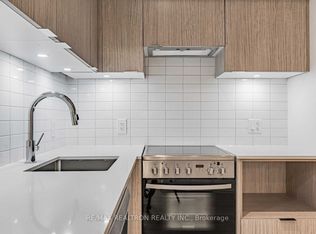395 Bloor St E #1504, Toronto, ON M4W 1H7