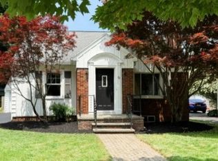 22 Yorkshire Rd, Rochester, NY 14609