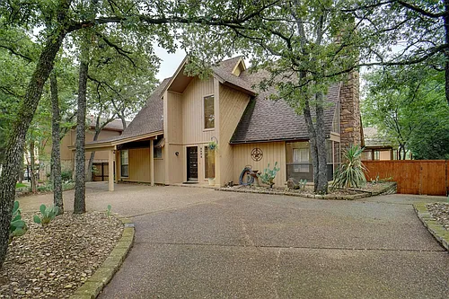 2923 Peninsula Dr Photo 1