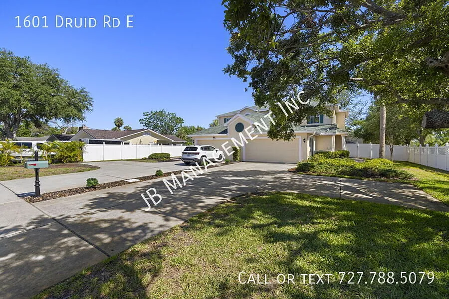 Available Now!! Stunning 3-Bed, 2-Bath Townhome — Photo 2