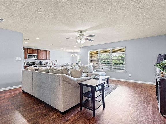 3rd image of 8405 Calgary Dr