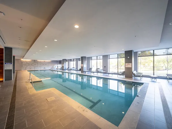 75 Park Lane South image 17 of 23