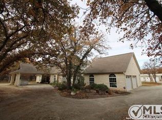 315 Shannon Rdg, Floresville, TX 78114