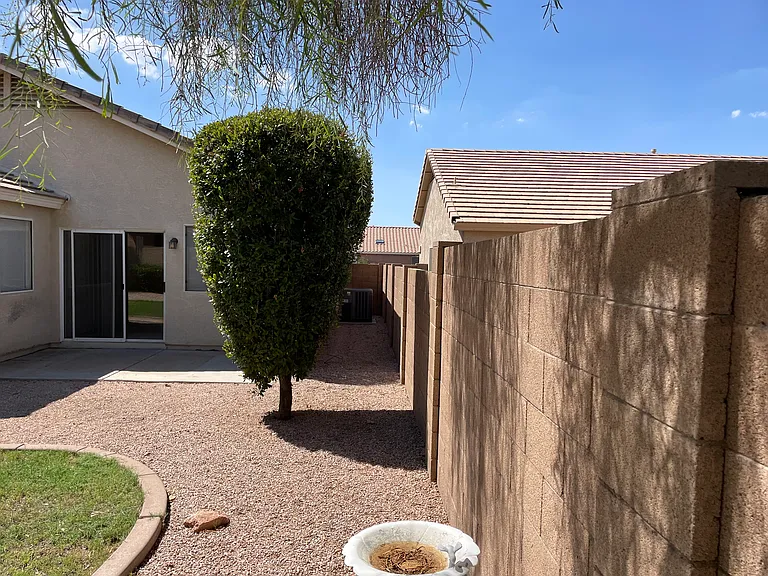 6831 S 33rd Dr — Photo 27
