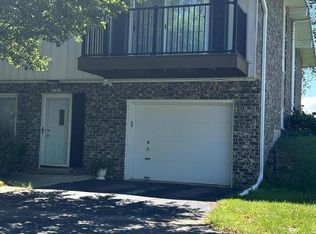 12863 N Colony Dr, Mequon, WI 53097