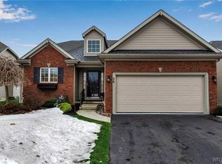 26 Dover Ct, Lancaster, NY 14086