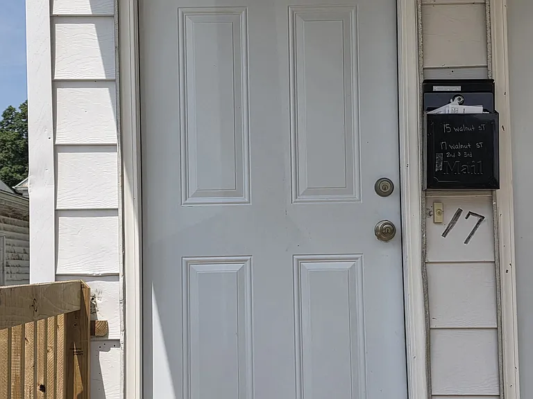 15 Walnut St — Photo 3