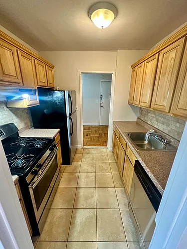 100 Colfax Ave #2G Photo 1