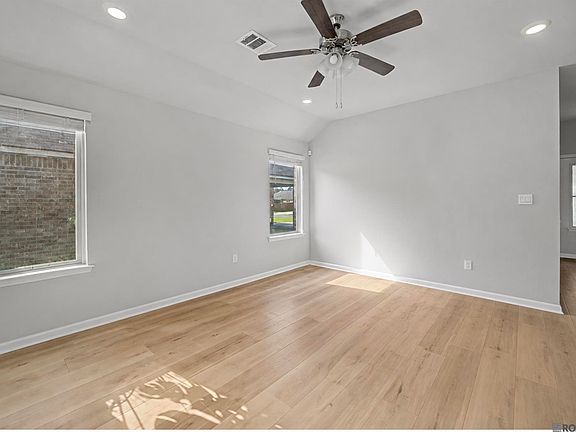 4th image of 13197 Hanks Way