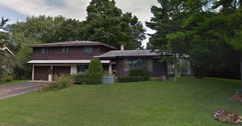 1st image of 626 N Willard Ave