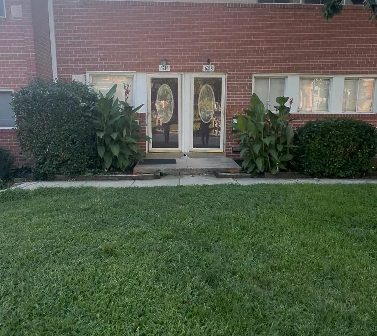 2 bed, $1,400 — Photo 3