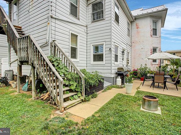 5th image of 244 W Main St