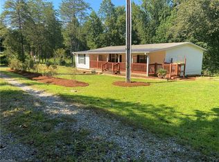 263 Ward St, Roaring River, NC 28669