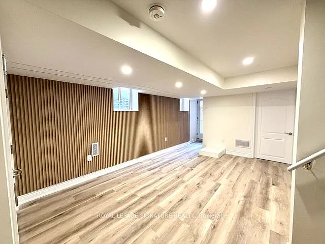362 Landsborough Ave #BASEMENT — Photo 6