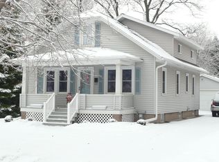 2317 Woodrow Way, Green Bay, WI 54301