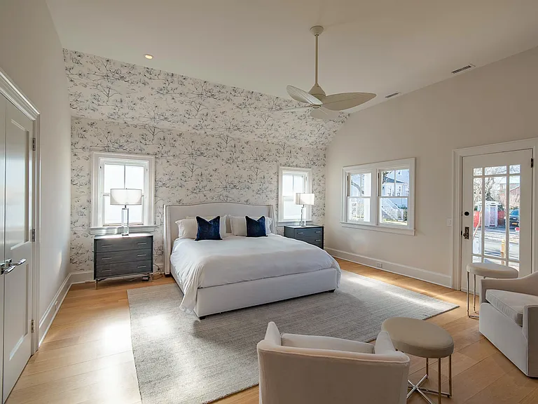 32 Glover St — Photo 10