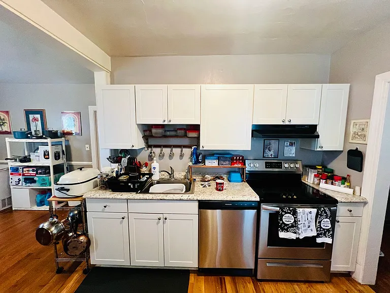 4066 Walmsley Blvd — Photo 14