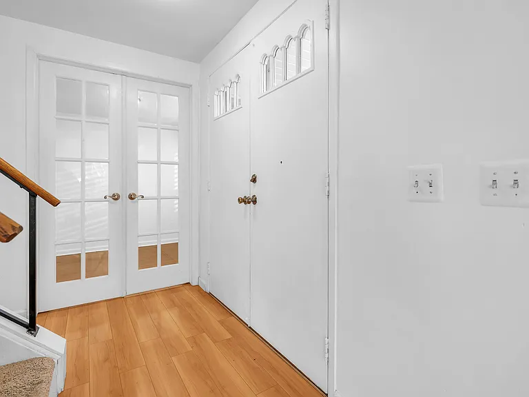 1592 Brentwood Dr — Photo 9