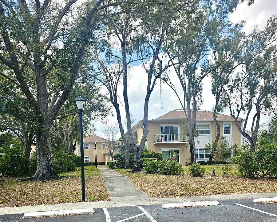 1st image of 8300 Bardmoor Blvd APT 105