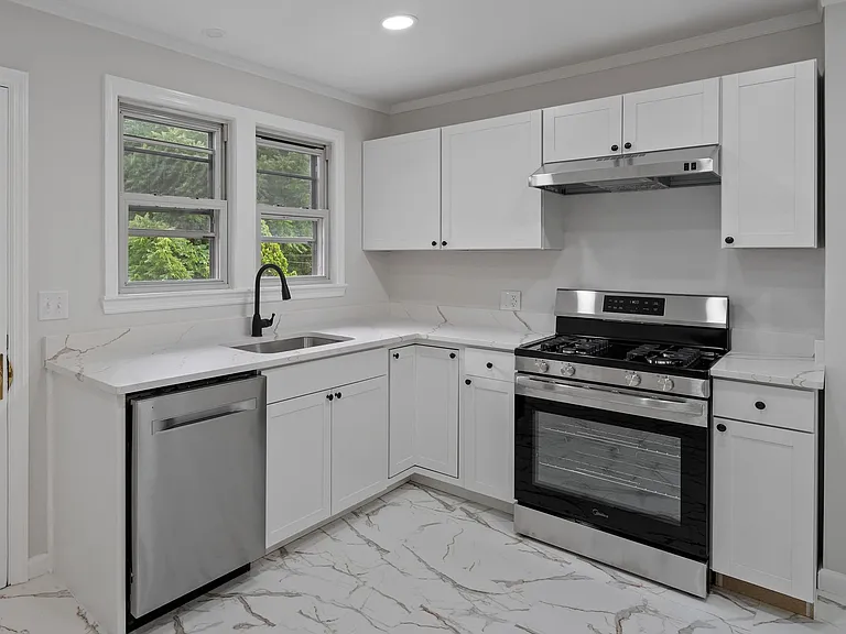 114 Linderman Ave #1 — Photo 2