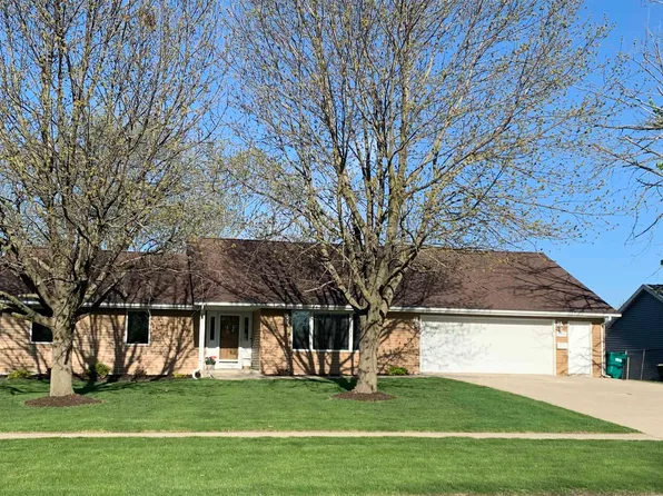 1104 N Sycamore St, Creston, IA 50801