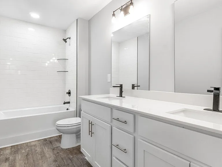2129 Powell Rd — Photo 23