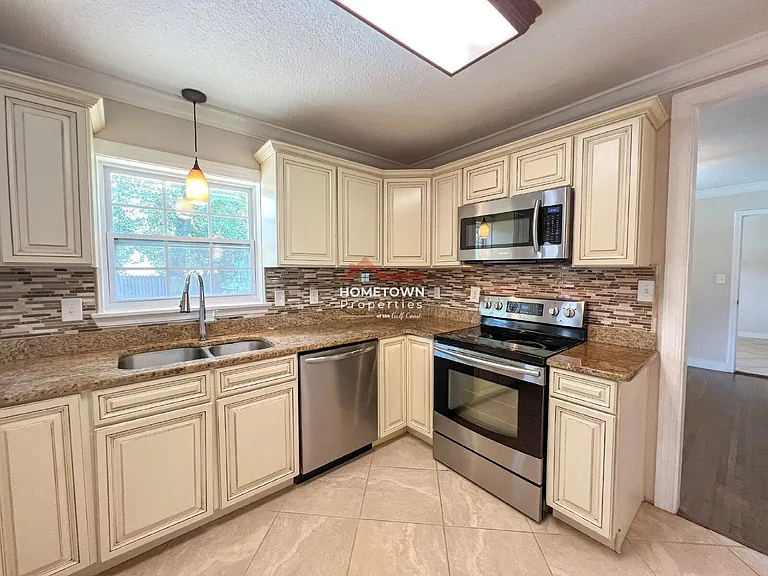 11 Gunn Cir — Photo 11