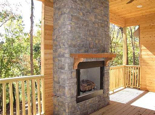5th image of 4021 E Caston Dr